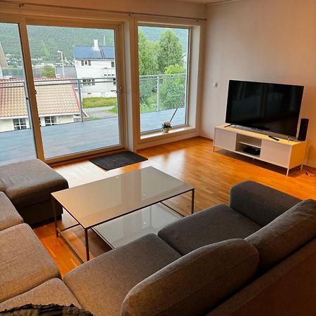 Sentral Leilighet Med Fantastisk Utsikt Tromsø Eksteriør billede